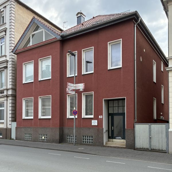 Datei:DT-Hermannstr43 JK2025.jpg