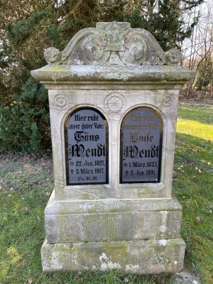 Wendt Hörste Nr 21 Grabstein.jpg
