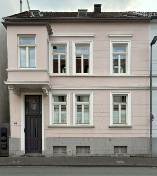 Datei:DT-Hermannstr53 JK2025.jpg