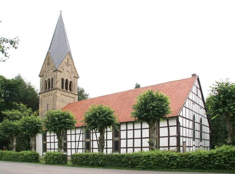 Datei:Kirche in Bergkirchen.jpg