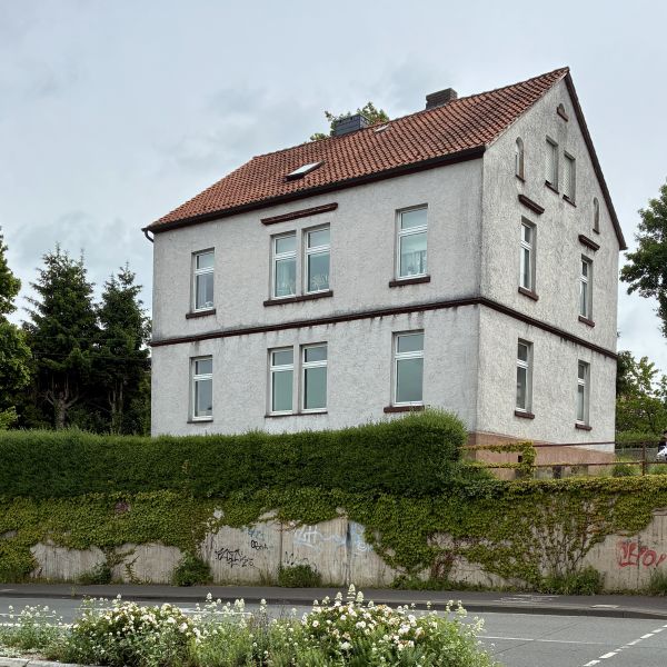 Datei:DT-Woldemarstr4 JK2025.jpg