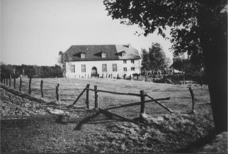 Datei:Turnhalle 1951.png