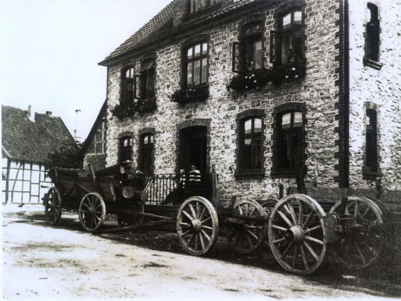 Datei:314 08 ImDorfe 4.jpg