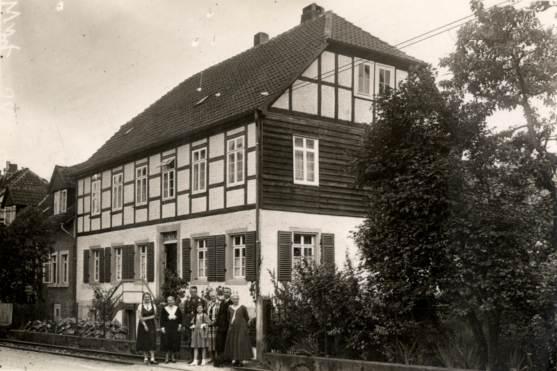 Datei:HID-FrEbertStr60 c1920 ME-PK-39-24.png