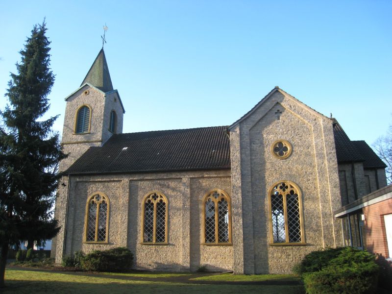 Datei:Kirche in Augustdorf.jpg
