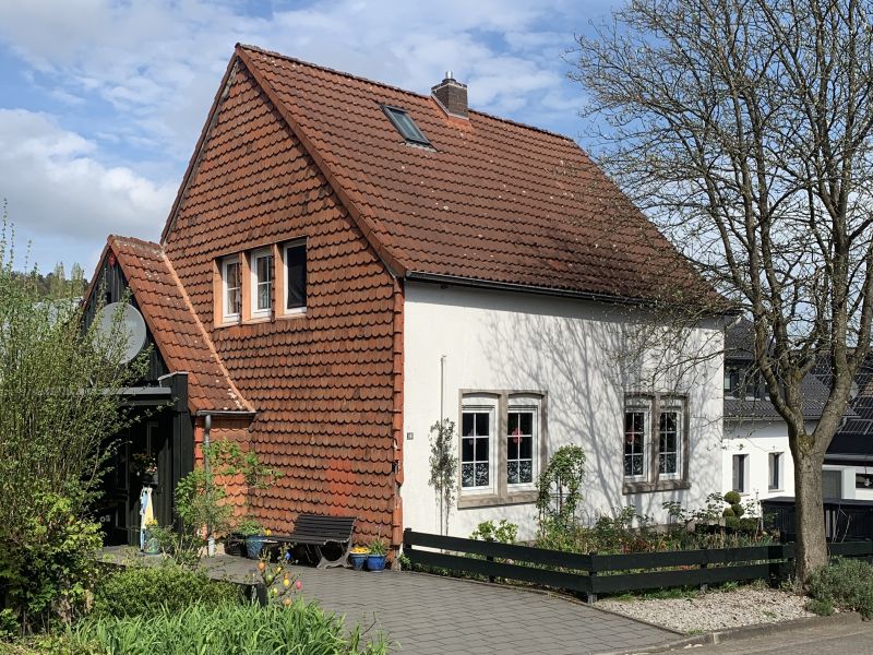 Datei:DT-Hk Einsteinweg16 JK2025.jpg