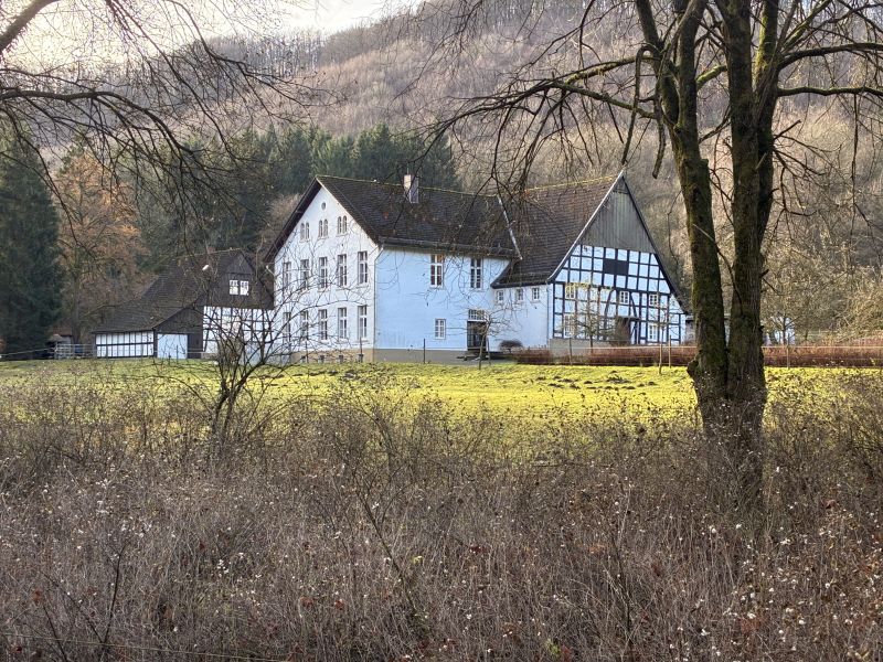 Datei:HID-Heidentalstr81-83 JK2025.JPG