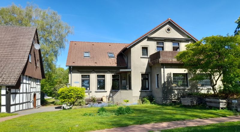 Datei:Kirchplatz 7, Heiden.jpg