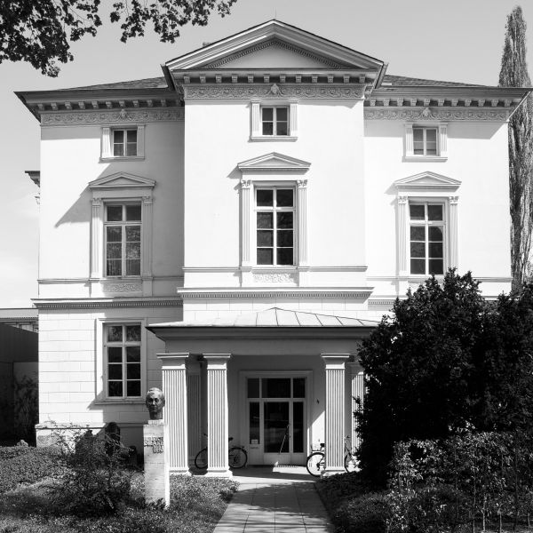 Datei:DT-Ameide4 JK2013-Sued.jpg