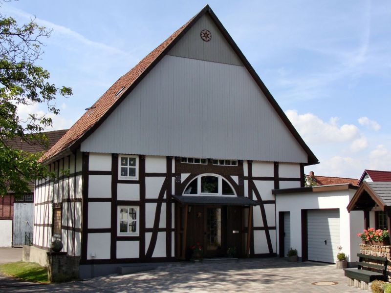 Datei:UntereDorfstrasse8 230809 1.jpg