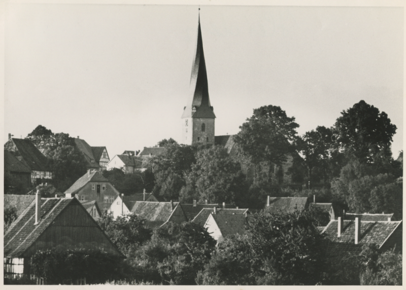 Datei:Heiden mit Dorfkirche 1960.png