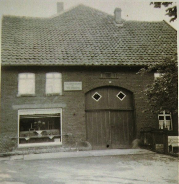 Datei:Am Feuerborn 15.2.jpg
