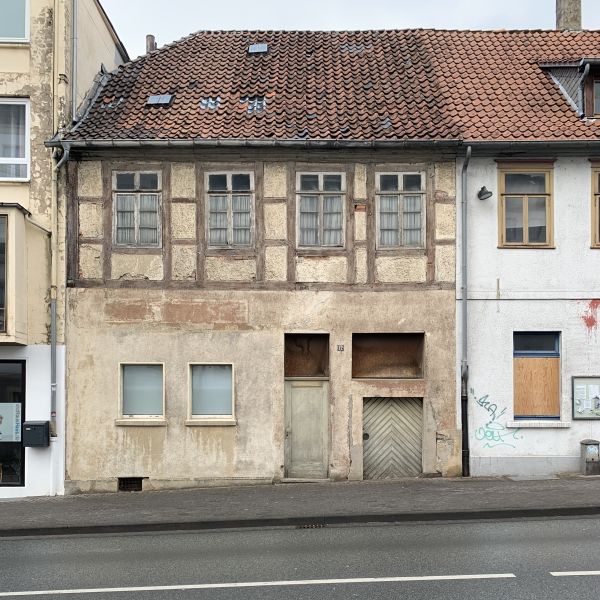 Datei:DT-Richthofenstr12 JK2025.jpg