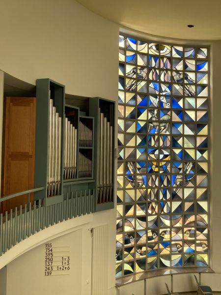 Datei:Dreifaltigkeitskirche-Orgel-2.jpg