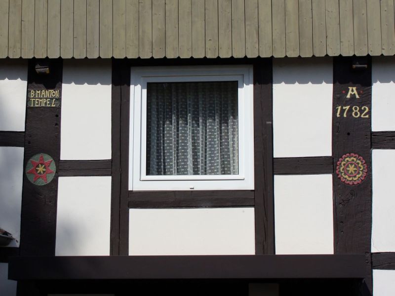 Datei:UntereDorfstrasse18 230809 2.jpg