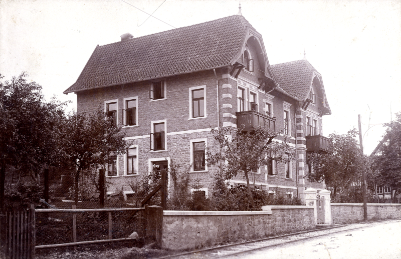 Datei:HID-FrEbertStr54 Dreimann ME-PK-39-12.png