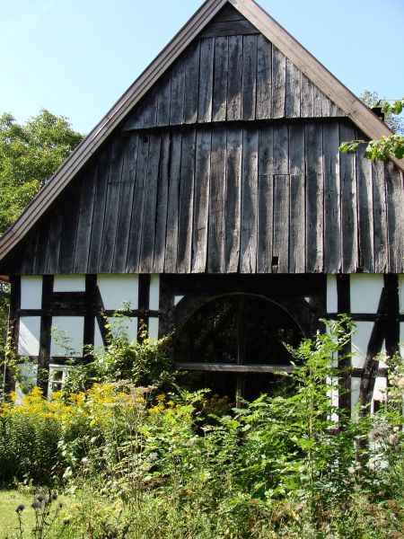 Datei:NiewalderStraße8 160809 1.jpg